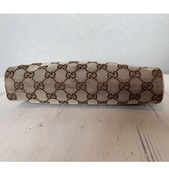 GUCCI Leather Handbag - Picture 7 of 10